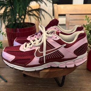 Nike Women's Burgundy and Pink Sneakers